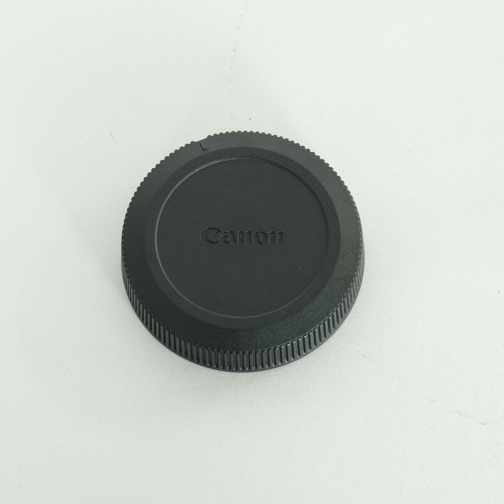 Canon RF35mm F1.8 MACRO IS STM