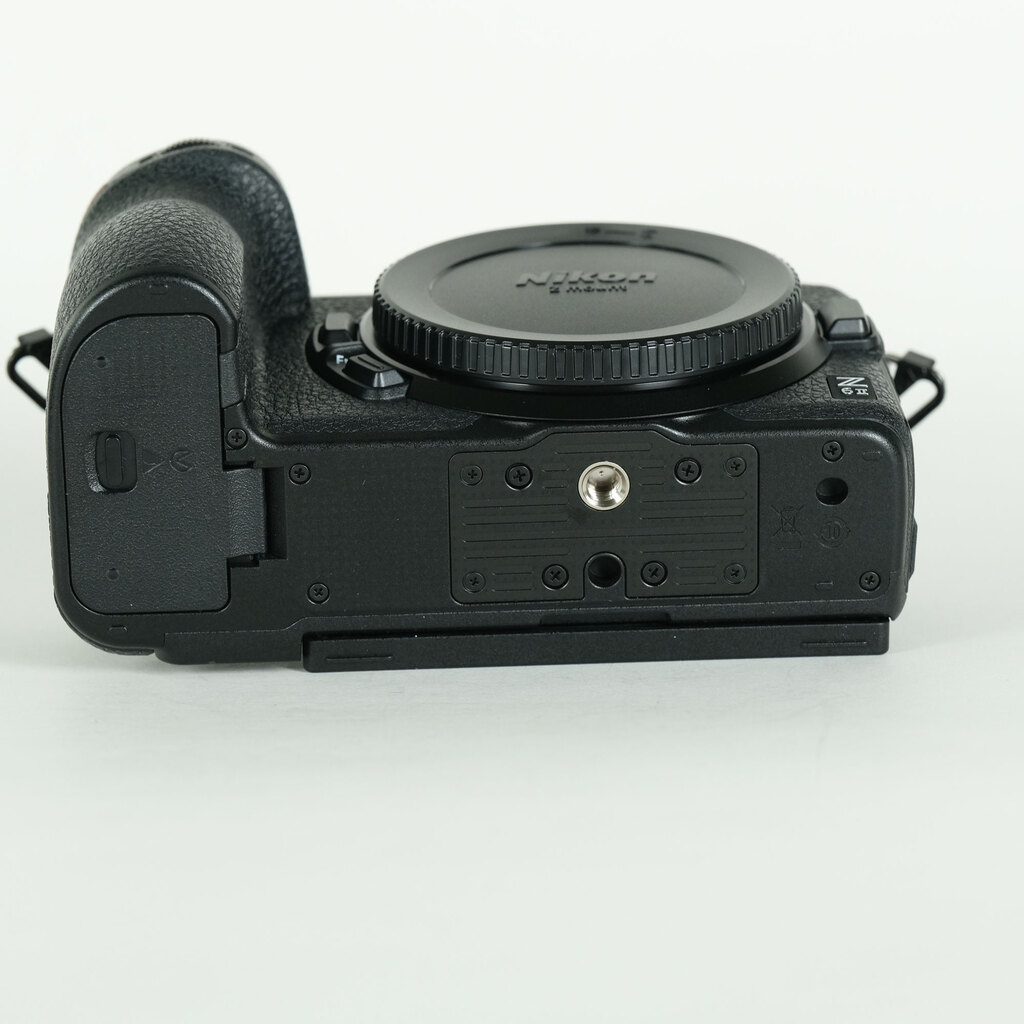 Nikon Z6IIの出品 | ONE SCENE（ワンシーン）