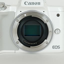 Canon EOS Kiss M