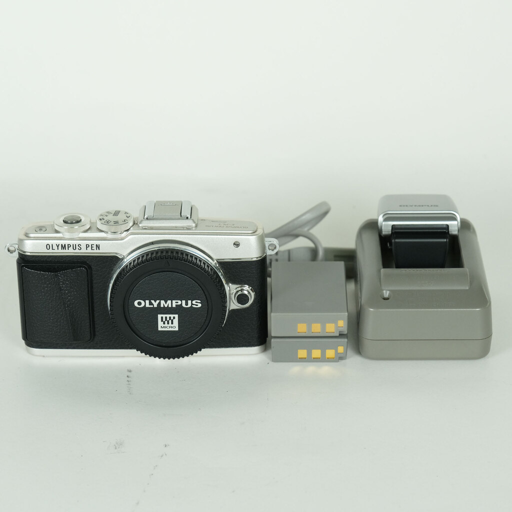 OLYMPUS PEN Lite E-PL7 ボディ シルバーの出品 | ONE SCENE（ワンシーン）