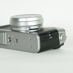 FUJIFILM X100F シルバー FUJIFILM X100F シルバー