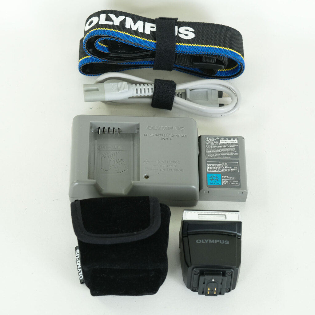 OLYMPUS OM-D E-M5 Mark II