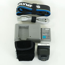 OLYMPUS OM-D E-M5 Mark II