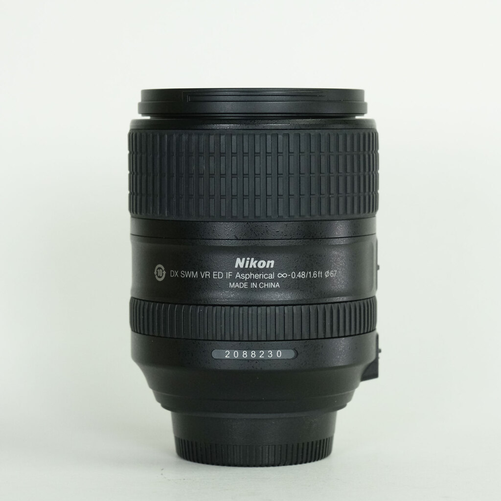 Nikon AF-S DX NIKKOR 18-300mm f/3.5-6.3G ED VR Nikon AF-S DX NIKKOR 18-300mm f/3.5-6.3G ED VR