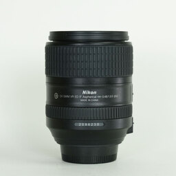 Nikon AF-S DX NIKKOR 18-300mm f/3.5-6.3G ED VR Nikon AF-S DX NIKKOR 18-300mm f/3.5-6.3G ED VR