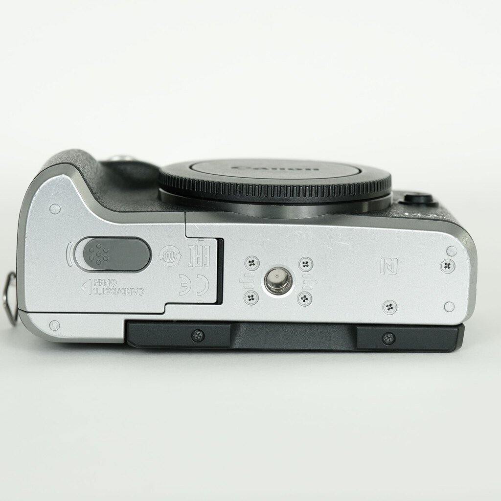 Canon EOS M6の出品 | ONE SCENE（ワンシーン）