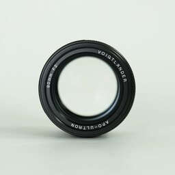 コシナ フォクトレンダー APO-ULTRON 90mm F2 VM ブラック