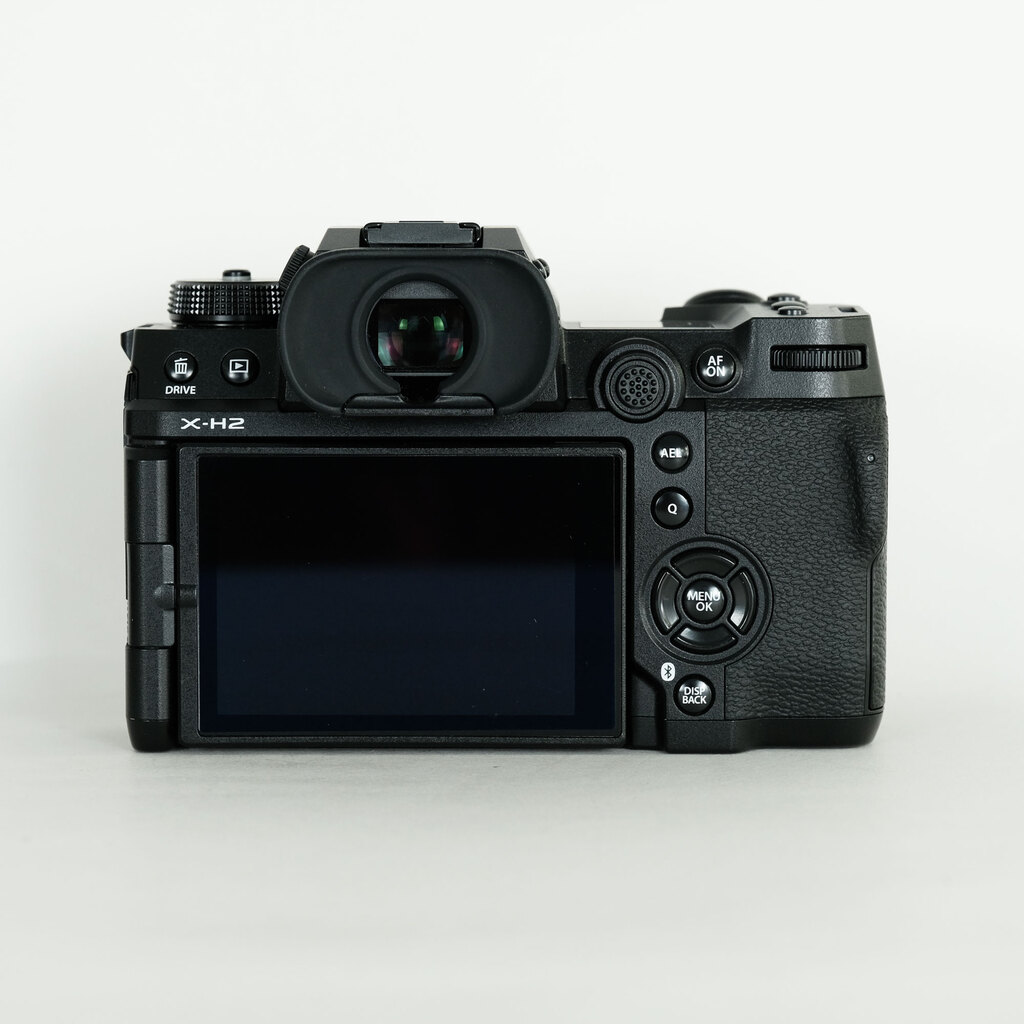 FUJIFILM X-H2