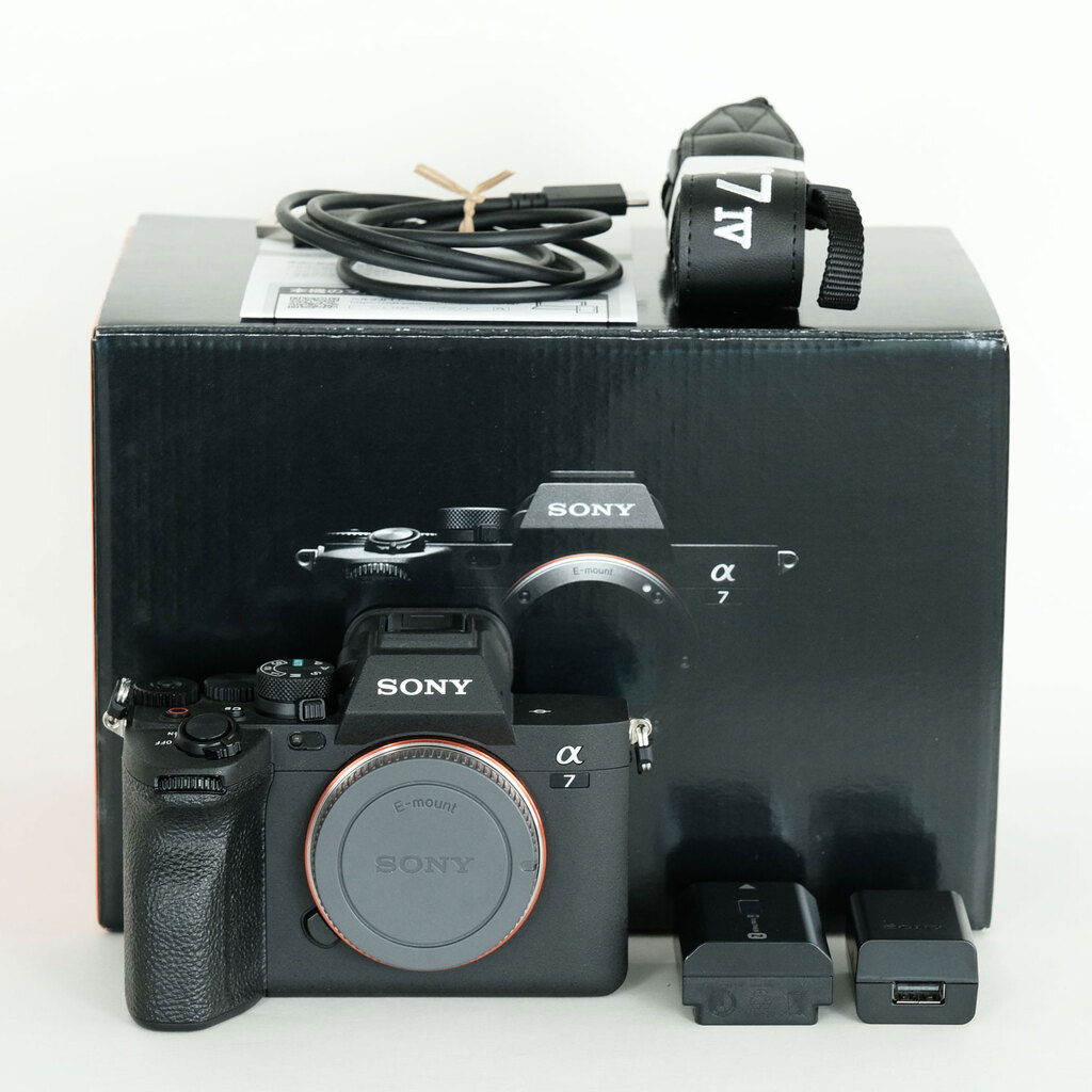 SONY α7 IV(ILCE-7M4) SONY α7 IV(ILCE-7M4)
