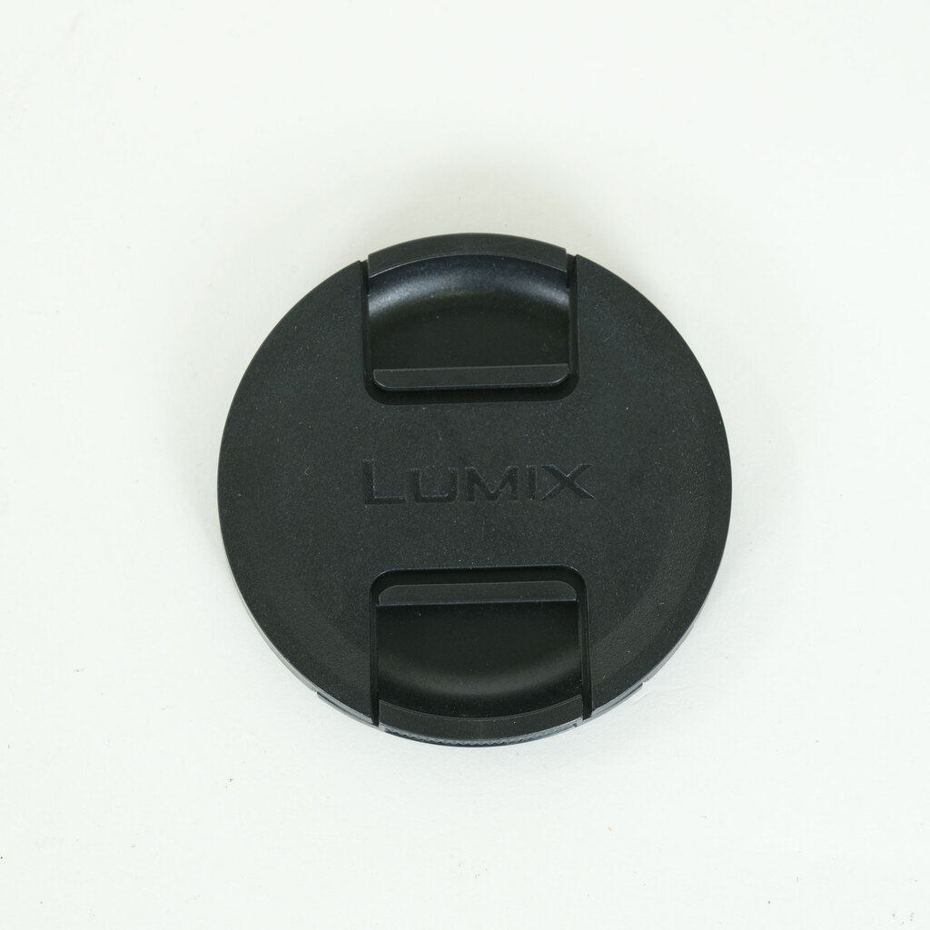 Panasonic LUMIX S 28-200mm F4-7.1 MACRO O.I.S. Panasonic LUMIX S 28-200mm F4-7.1 MACRO O.I.S.