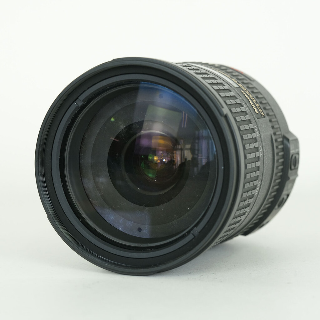 Nikon AF-S DX VR Zoom-Nikkor 18-200mm F3.5-5.6G IF-ED