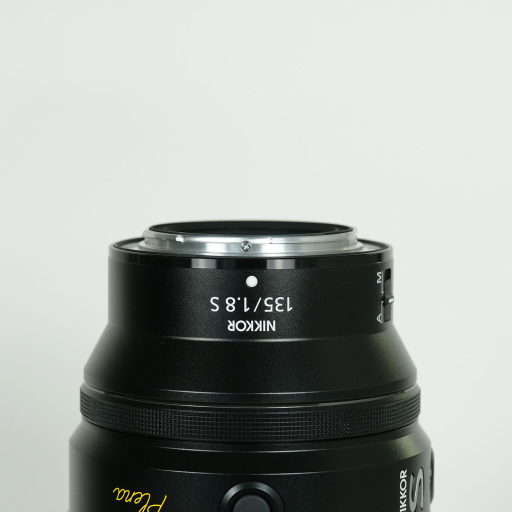Nikon NIKKOR Z 135mm f/1.8 S Plena