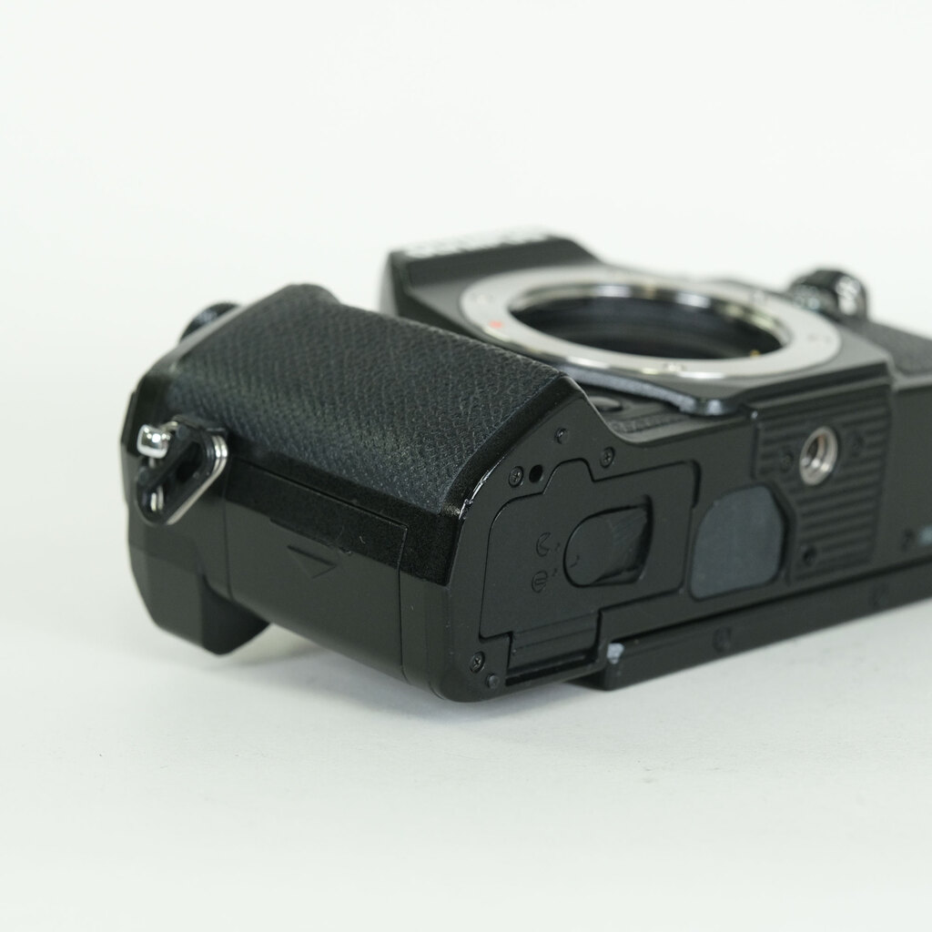 OLYMPUS OM-D E-M5 Mark III