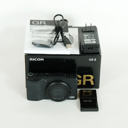 RICOH GR II