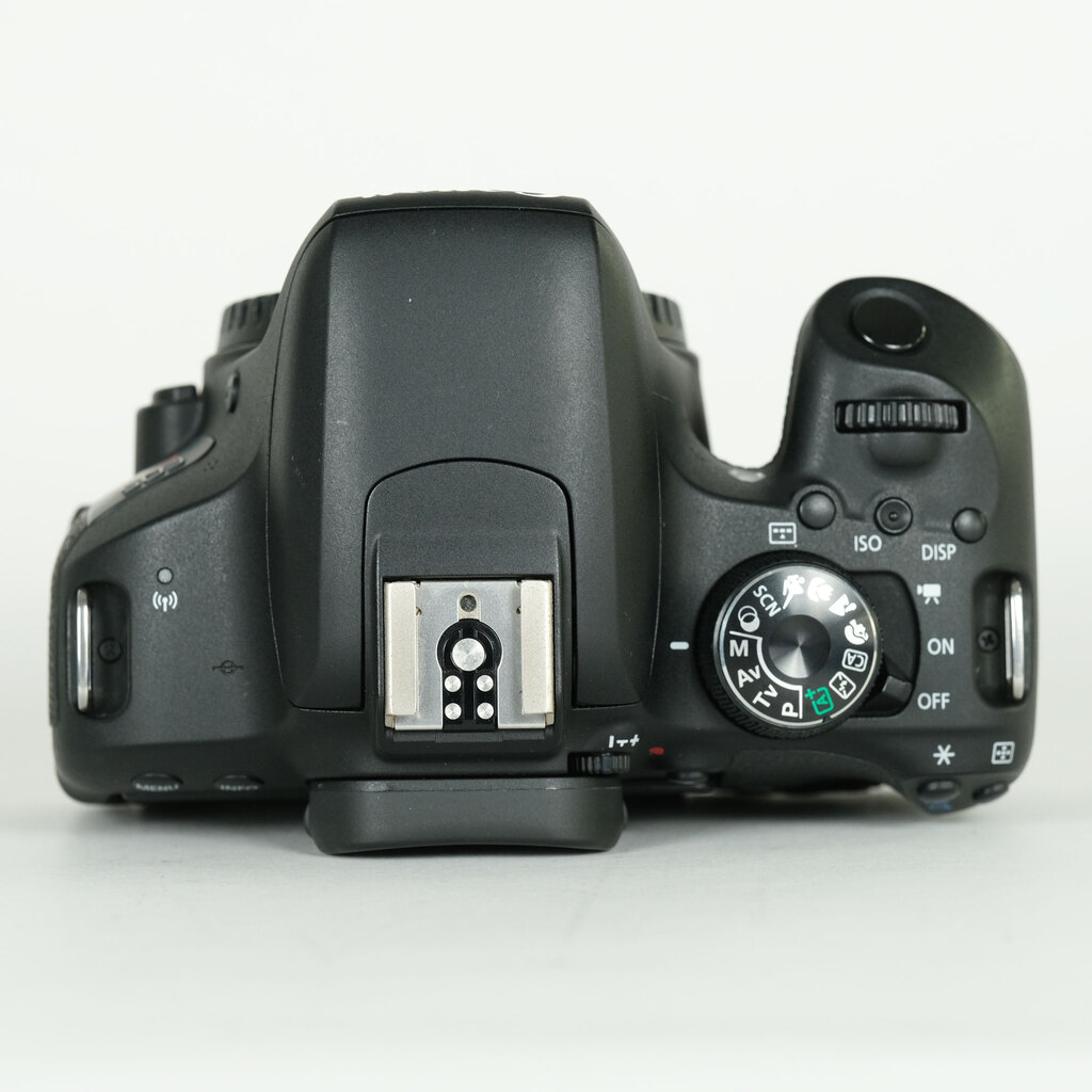 Canon EOS Kiss X9i