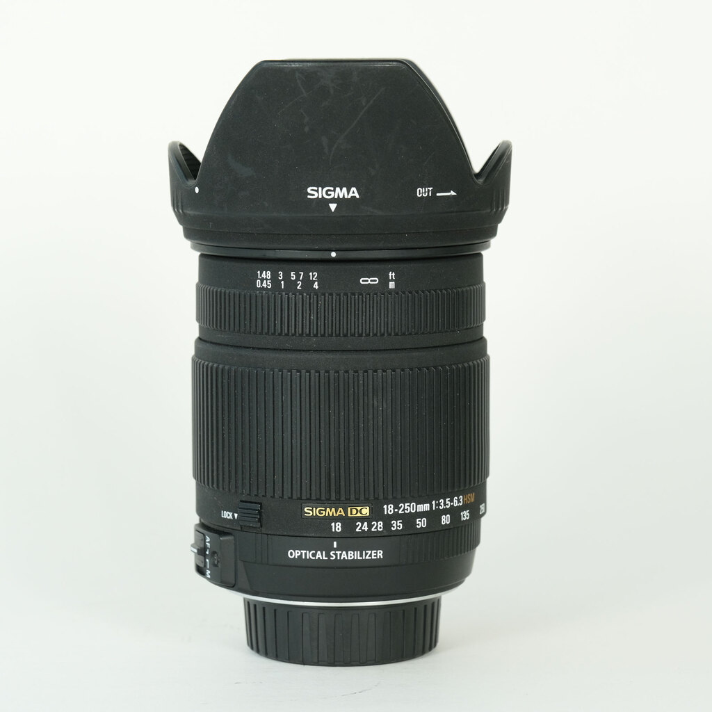 SIGMA 18-250mm F3.5-6.3 DC OS HSM [ニコンF用]の出品 | ONE SCENE