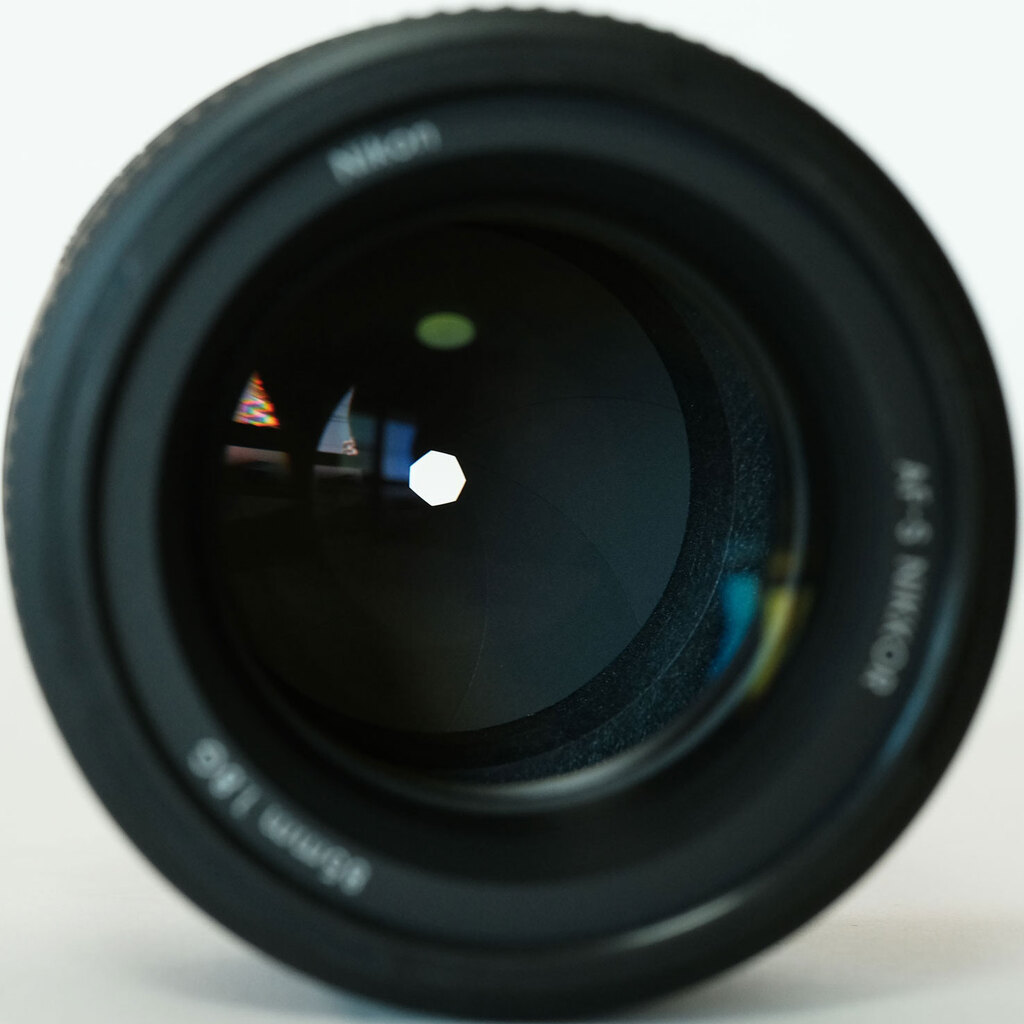 Nikon AF-S NIKKOR 85mm f/1.8G