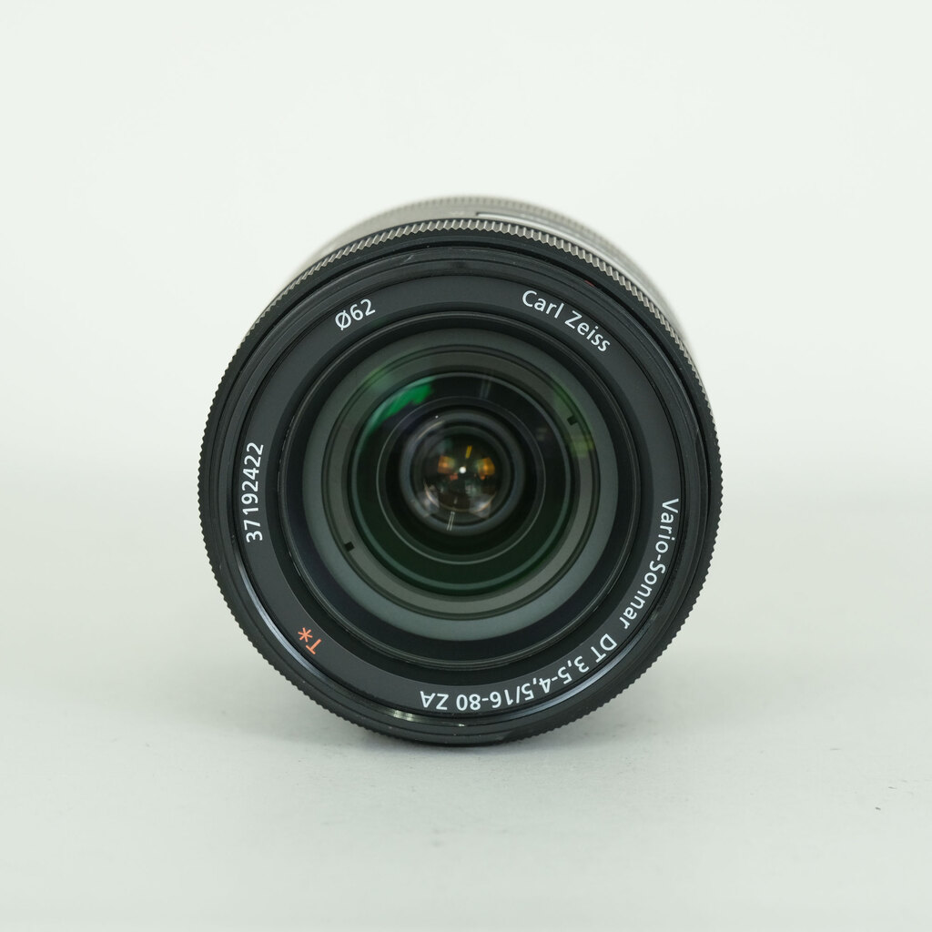 SONY Vario-Sonnar T＊ DT 16-80mm F3.5-4.5 ZA SAL1680Z