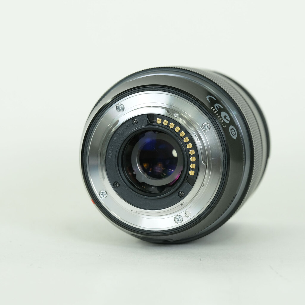 OLYMPUS M.ZUIKO DIGITAL ED 12-40mm F2.8 PRO OLYMPUS M.ZUIKO DIGITAL ED 12-40mm F2.8 PRO