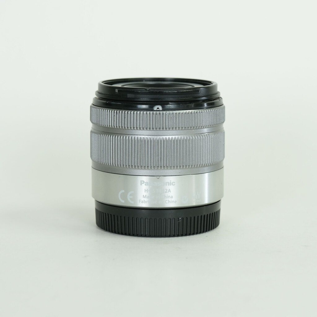 Panasonic LUMIX G VARIO 14-42mm F3.5-5.6II ASPH. MEGA O.I.S. シルバー H-FS1442A-S Panasonic LUMIX G VARIO 14-42mm F3.5-5.6II ASPH. MEGA O.I.S. シルバー H-FS1442A-S