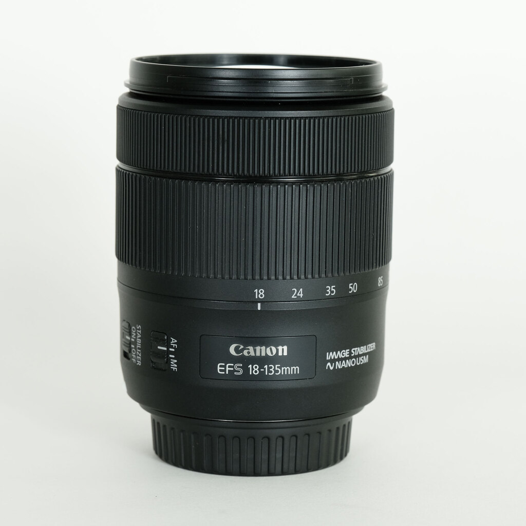 Canon EF-S18-135mm F3.5-5.6 IS USM