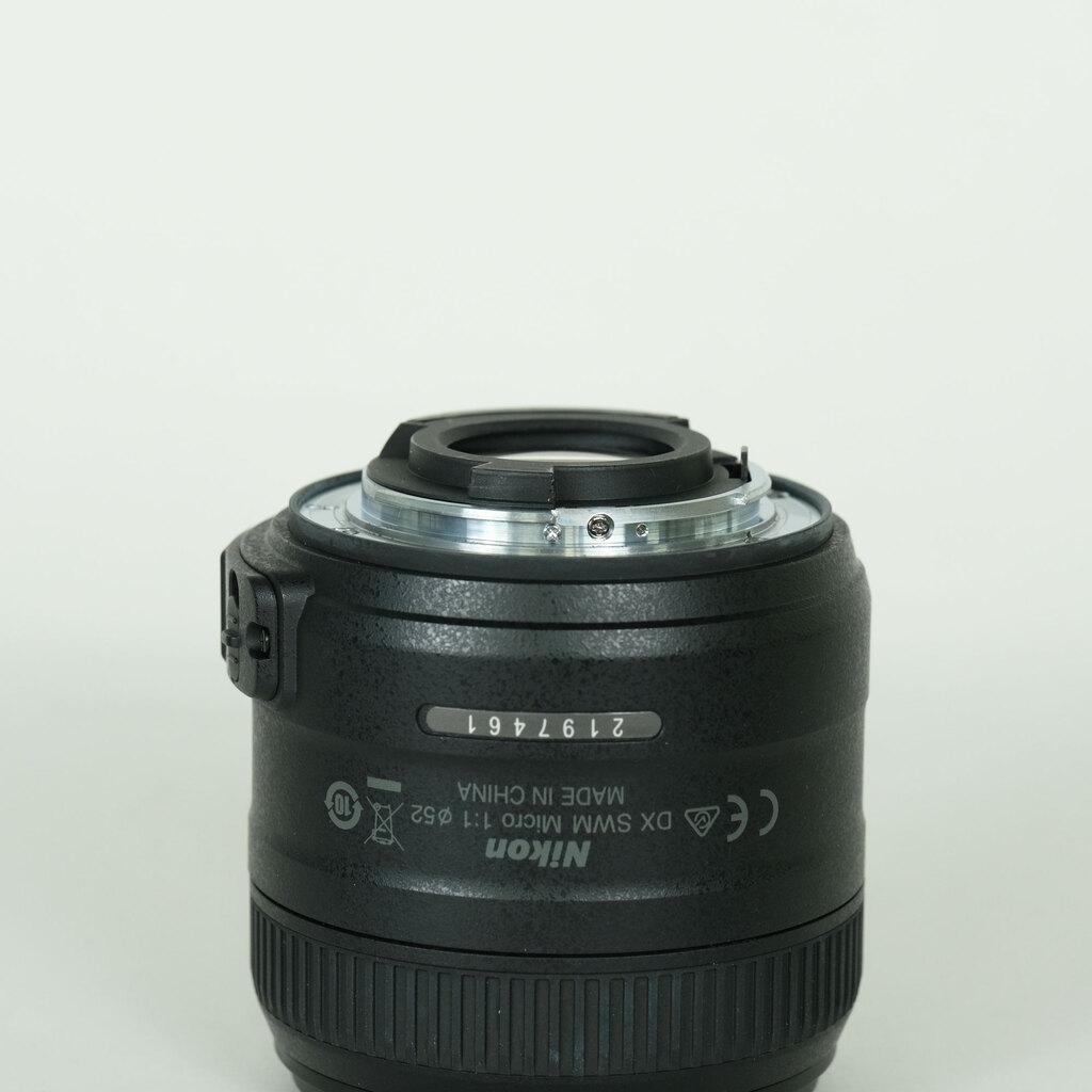 Nikon AF-S DX Micro NIKKOR 40mm f/2.8Gの出品 | ONE SCENE（ワンシーン）