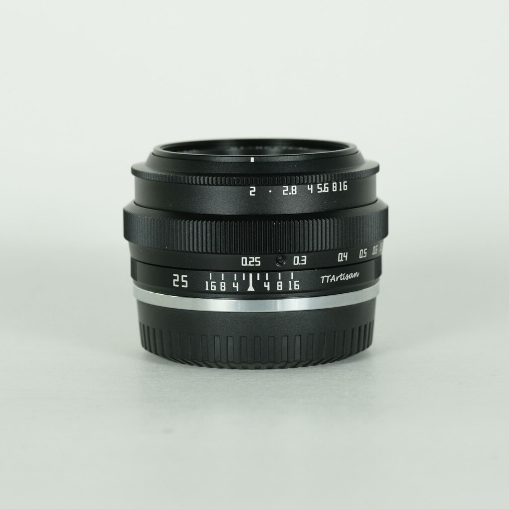 銘匠光学 TTArtisan 25mm F2 C (フジフイルムX用) ブラック
