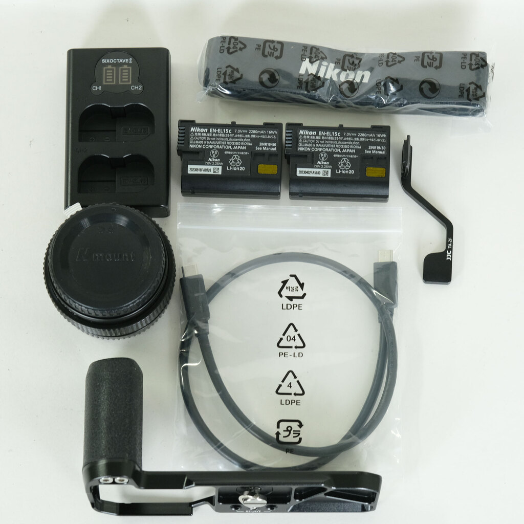 Nikon Z f プレミアムエクステリア張替済み