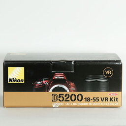 Nikon D5200 ボディ レッド Nikon D5200 ボディ レッド