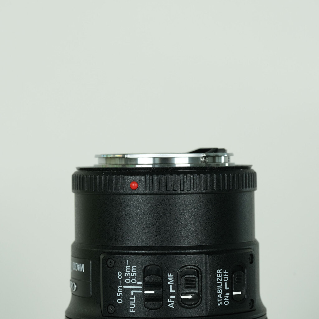 Canon EF100mm F2.8Lマクロ IS USMの出品 | ONE SCENE（ワンシーン）