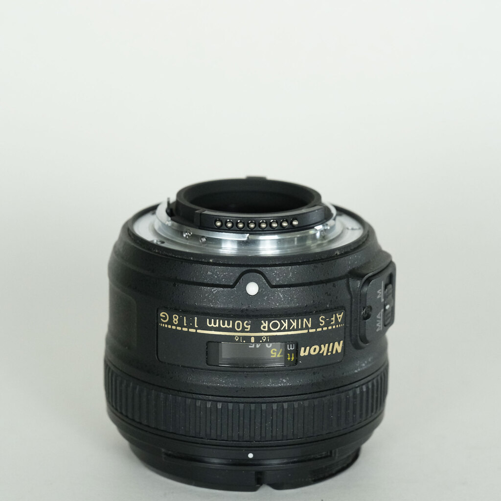 Nikon AF-S NIKKOR 50mm f/1.8G Nikon AF-S NIKKOR 50mm f/1.8G