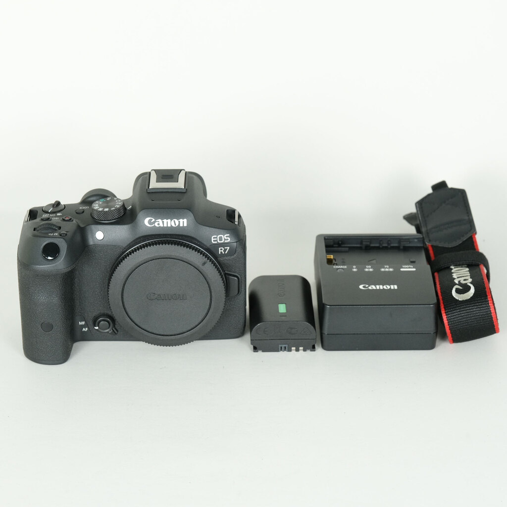 Canon EOS R7の出品 | ONE SCENE（ワンシーン）