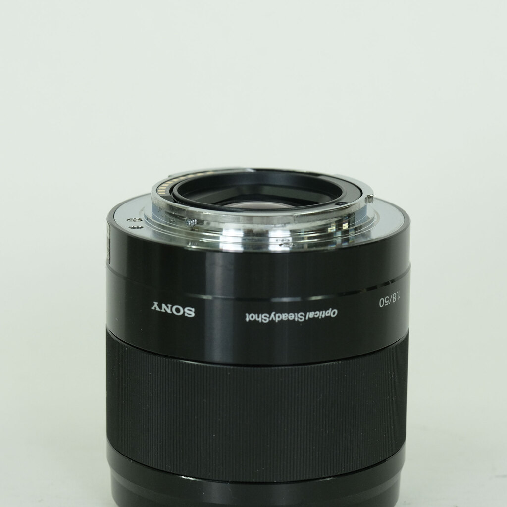 SONY E 50mm F1.8 OSS SEL50F18 SONY E 50mm F1.8 OSS SEL50F18