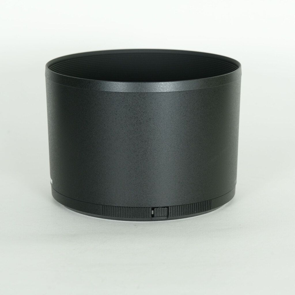 Nikon NIKKOR Z 180-600mm f/5.6-6.3 VR Nikon NIKKOR Z 180-600mm f/5.6-6.3 VR