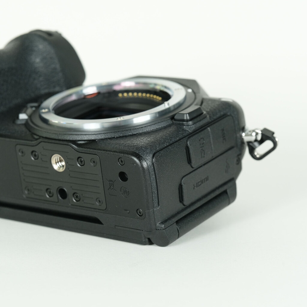 Nikon Z5IIの出品 | ONE SCENE（ワンシーン）