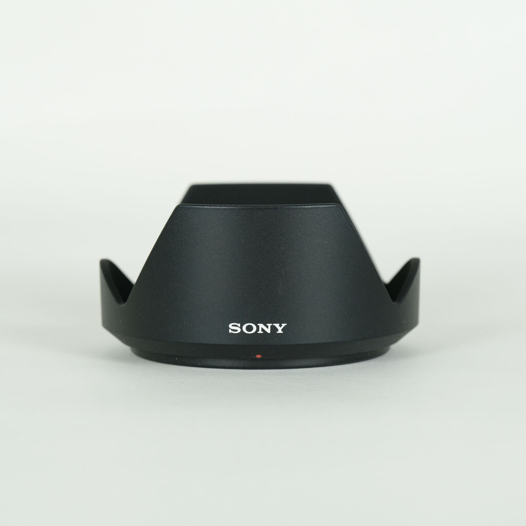 最終値下げ　美品　SONY E 16-70mm F4 SEL1670Z SONY Vario-Tessar T＊ E 16-70mm F4 ZA OSS SEL1670Zの出品 | ONE