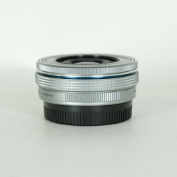 OLYMPUS M.ZUIKO DIGITAL ED 14-42mm F3.5-5.6 EZ シルバー