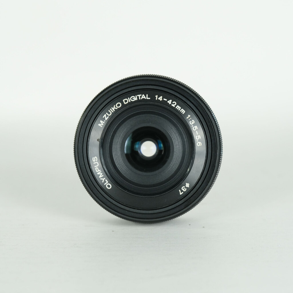OLYMPUS M.ZUIKO DIGITAL ED 14-42mm F3.5-5.6 EZ ブラックの出品