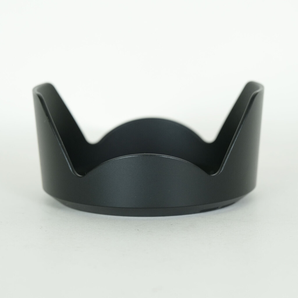 SONY FE 24-240mm F3.5-6.3 OSS SEL24240