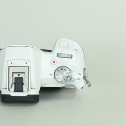 Canon EOS R50 Canon EOS R50