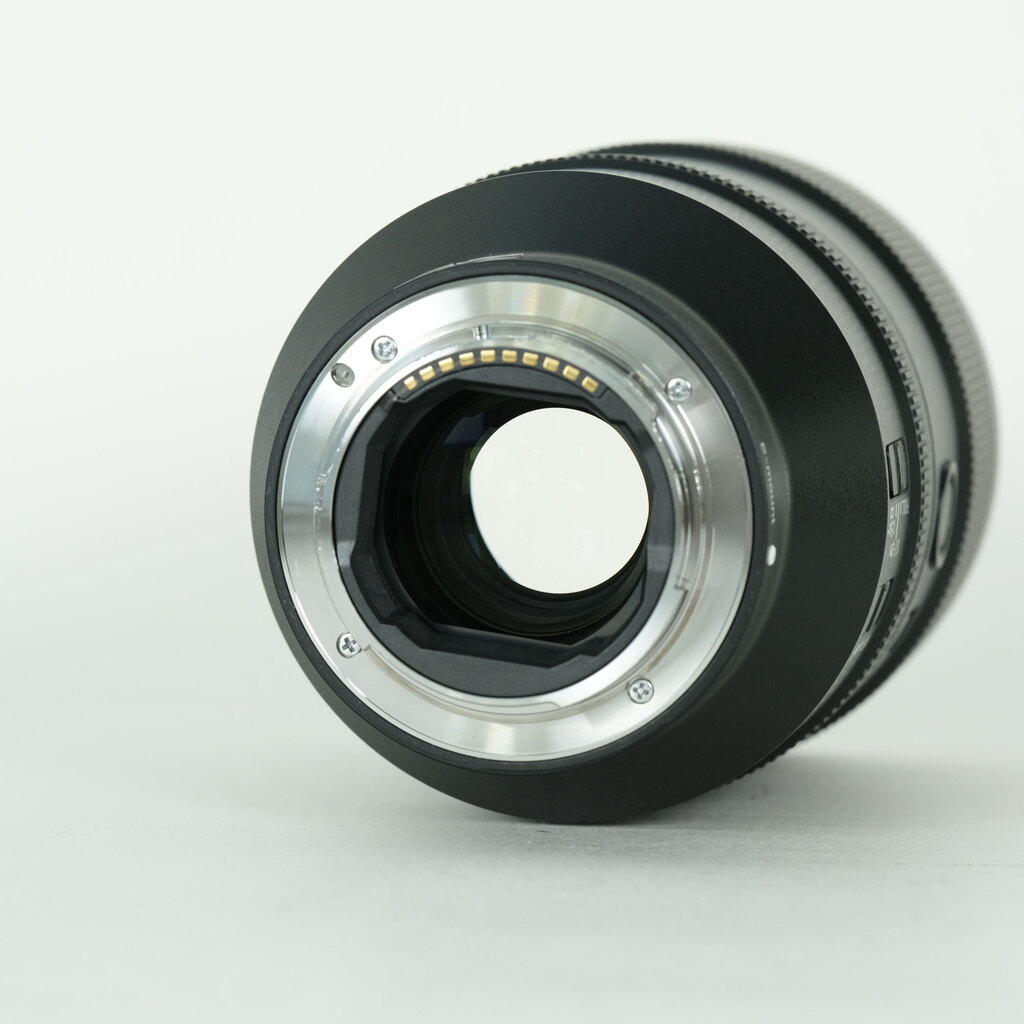 SONY FE 135mm F1.8 GM SEL135F18GMの出品 | ONE SCENE（ワンシーン）