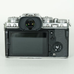 FUJIFILM X-T4