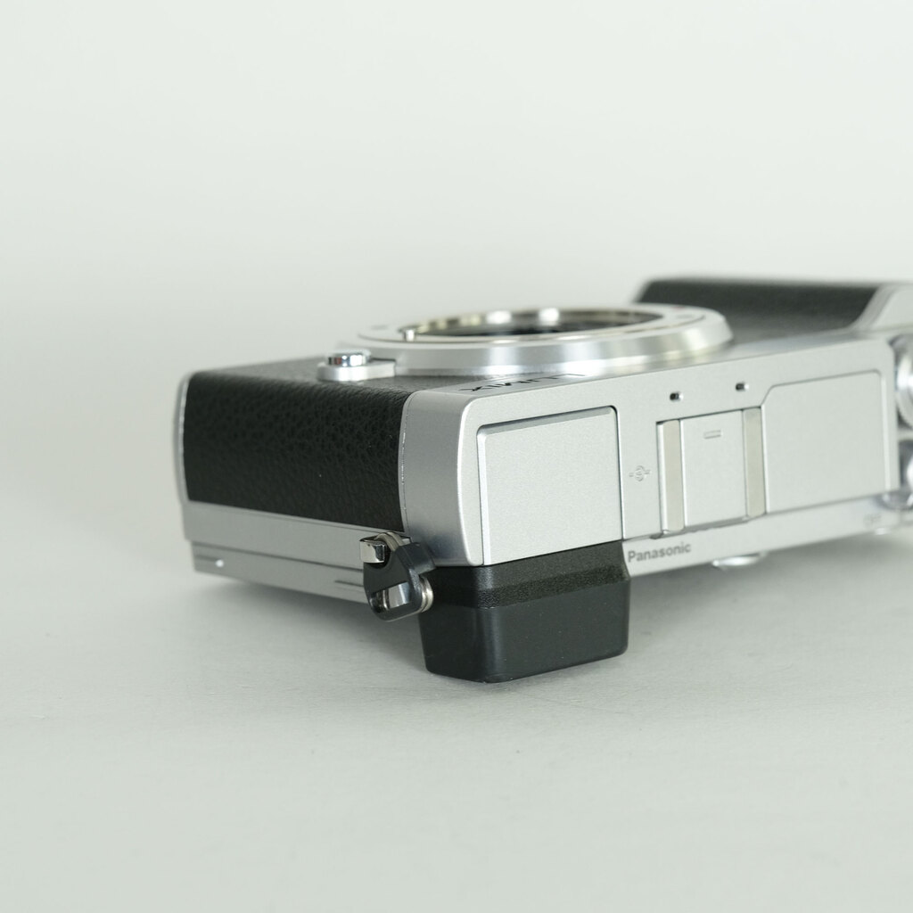 Panasonic LUMIX DC-GX7MK3 シルバー