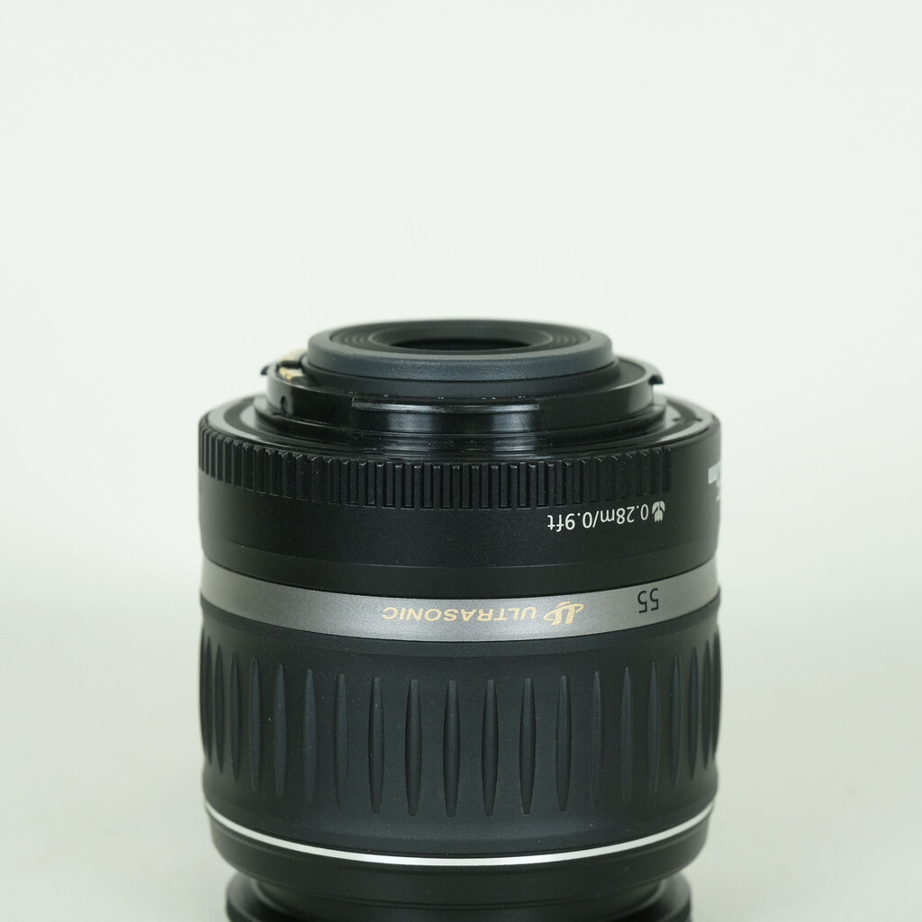 Canon EF-S18-55mm F3.5-5.6 IS