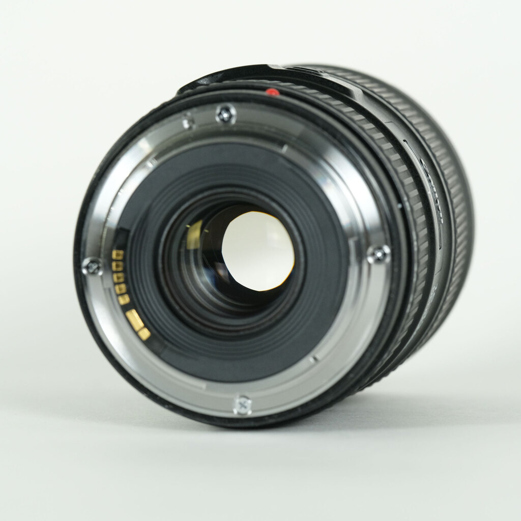Canon EF16-35mm F4L IS USMの出品 | ONE SCENE（ワンシーン）