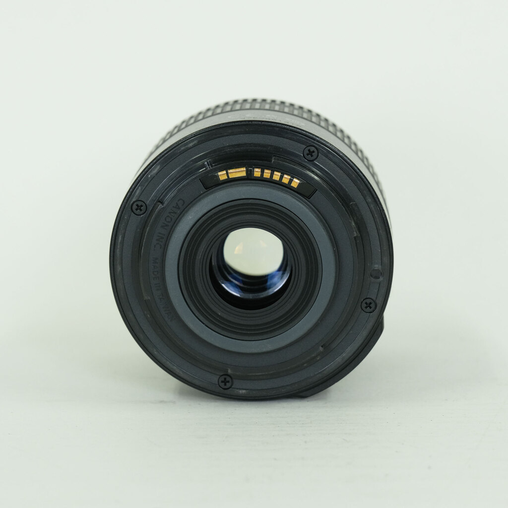 Canon EF-S18-55mm F3.5-5.6 IS