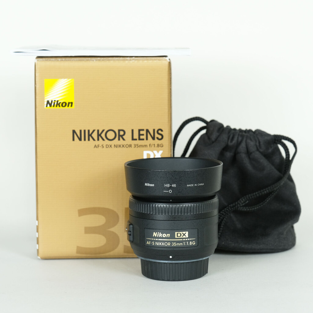Nikon AF-S DX Nikkor 35mm f/1.8G【美品・元箱】 Nikon AF-S DX NIKKOR 35mm f/1.8Gの出品 | ONE SCENE（ワンシーン）