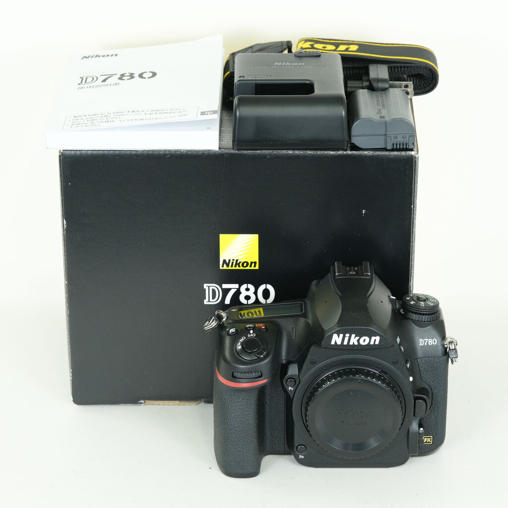 Nikon D780