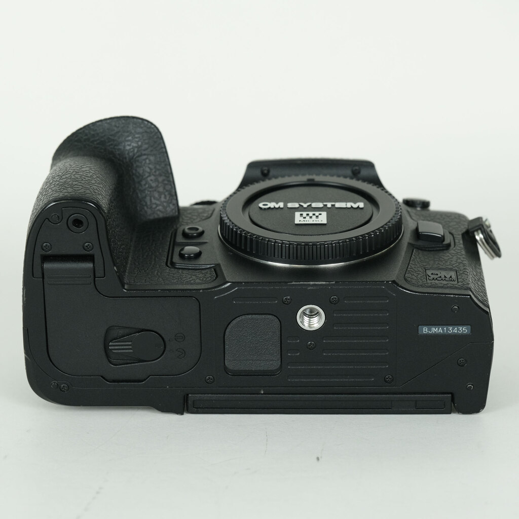 OM SYSTEM OM-1の出品 | ONE SCENE（ワンシーン）