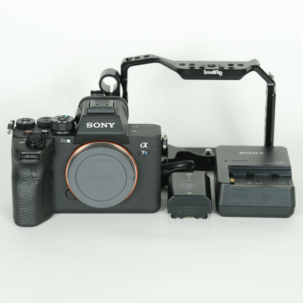 SONY α7S III（ILCE-7SM3）の出品 | ONE SCENE（ワンシーン）